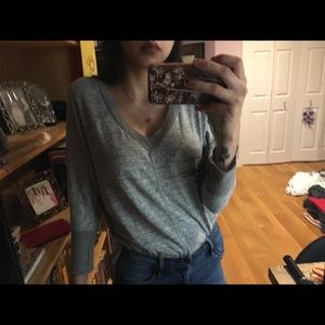 ❌SOLD❌ Grey v neck sweater